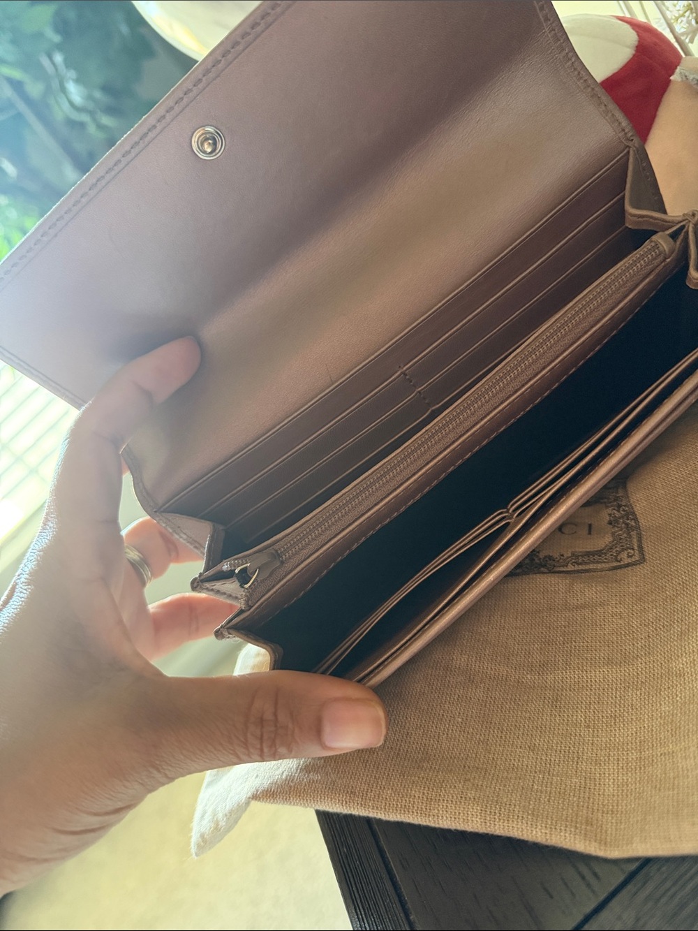 Gucci Brown Monogram Continental Wallet with Heart Logo - Picture 3 of 6